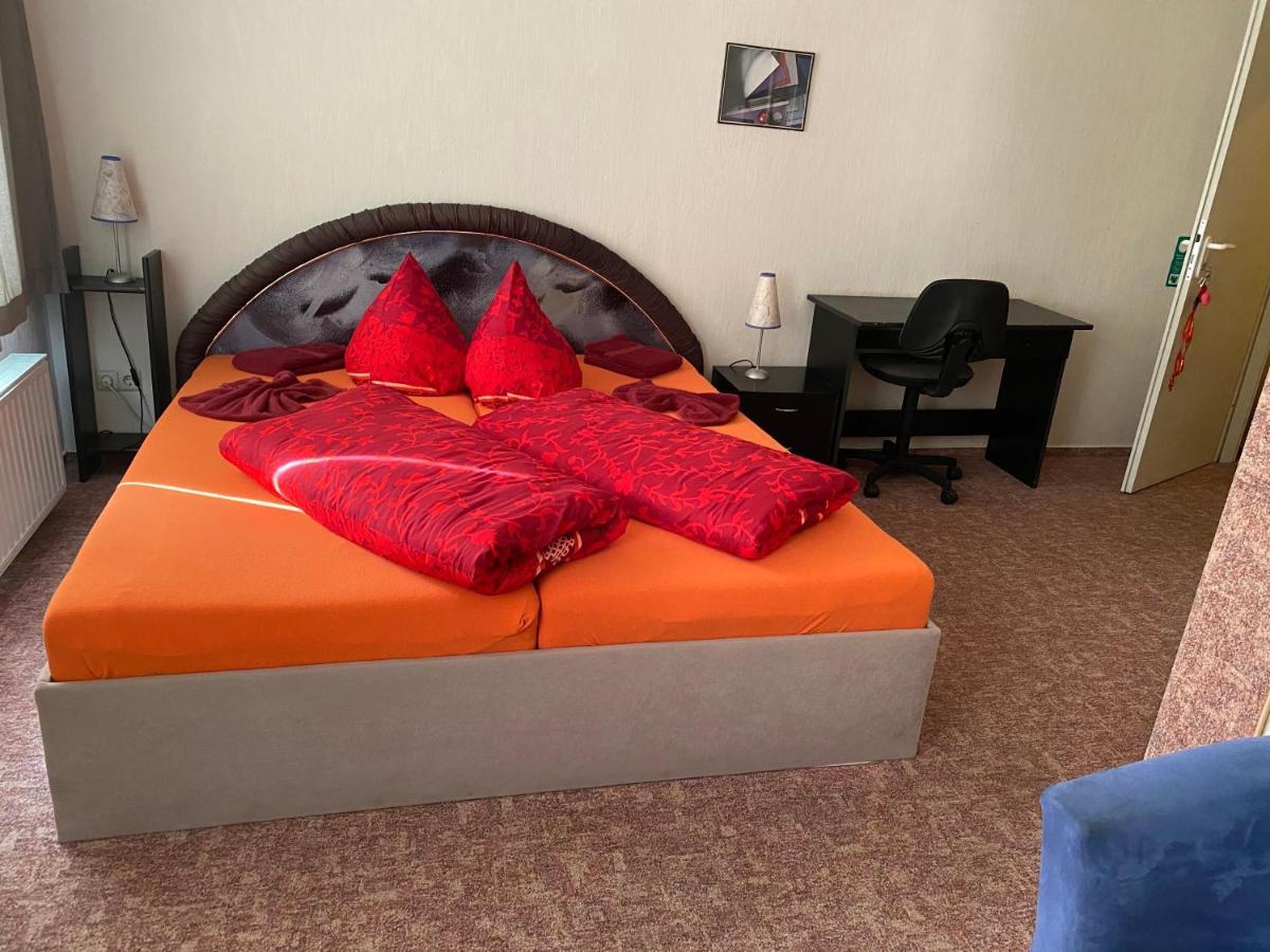 Alte Schmiede Hotel Weisswasser Buitenkant foto
